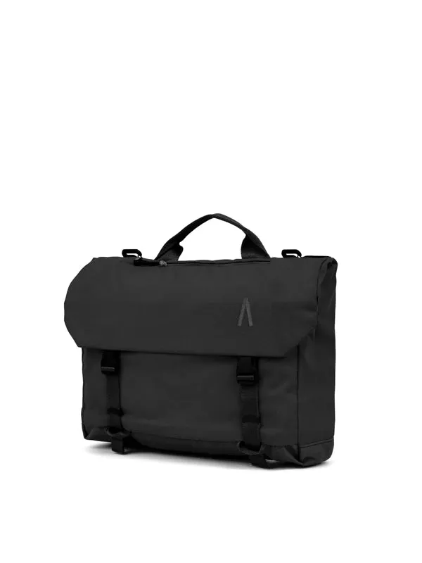 Boundary Supply Rennen Shoulder Bag in Black Color