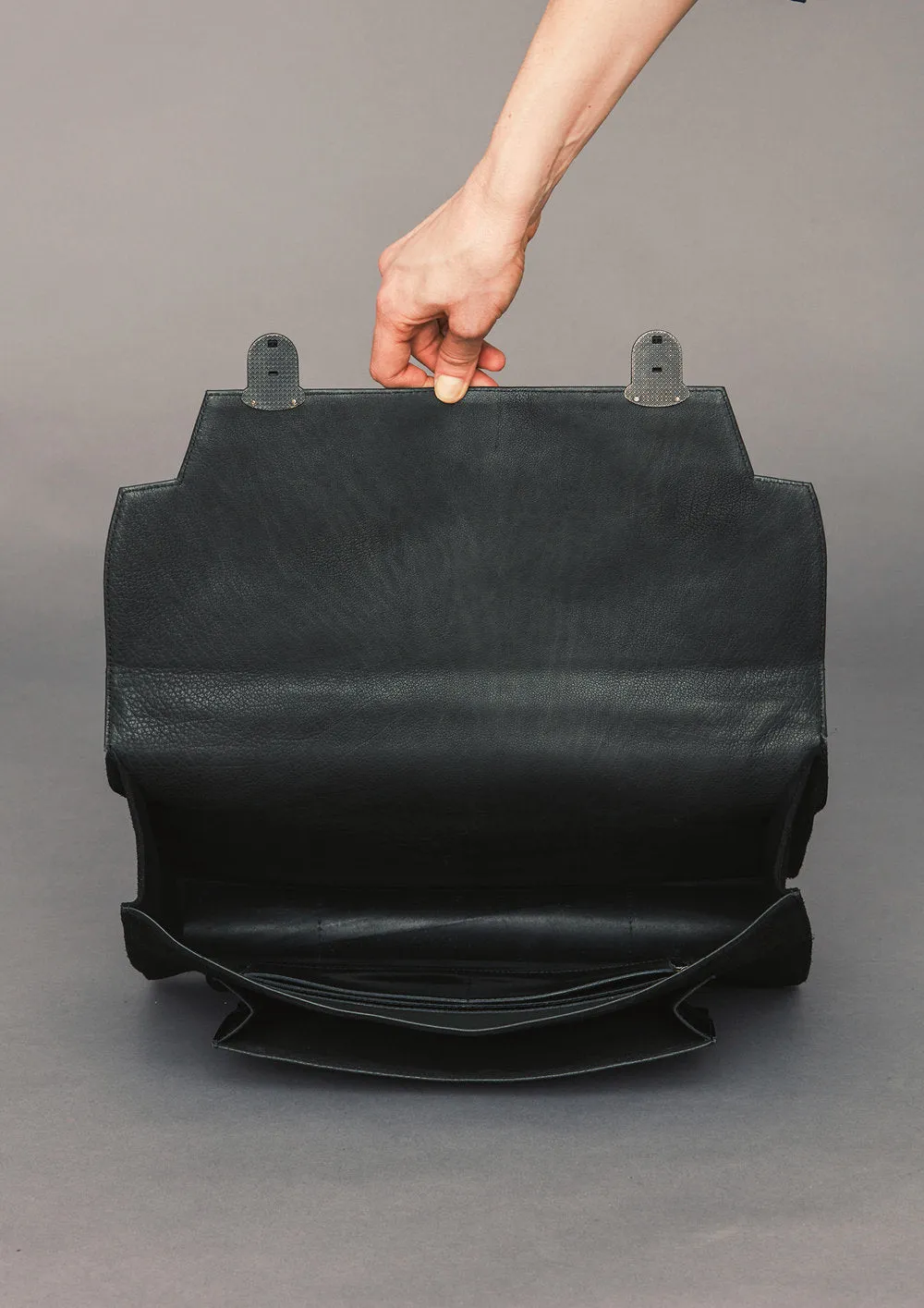 BRIEFCASE - LEATHER black by BERENIK