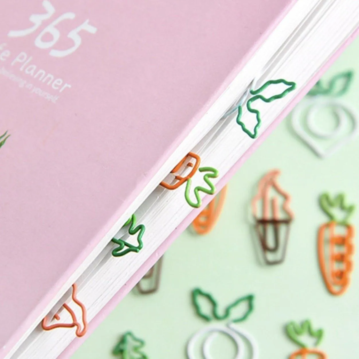 Creative Mini Cute Vegetable and Fruit Shape Paper Clip Folder Bookmark NP-070026