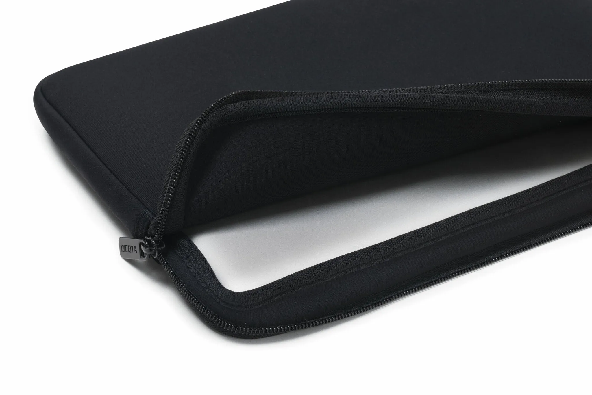 DICOTA Perfect Skin 14-14.1 35.8 cm (14.1") Sleeve case Black