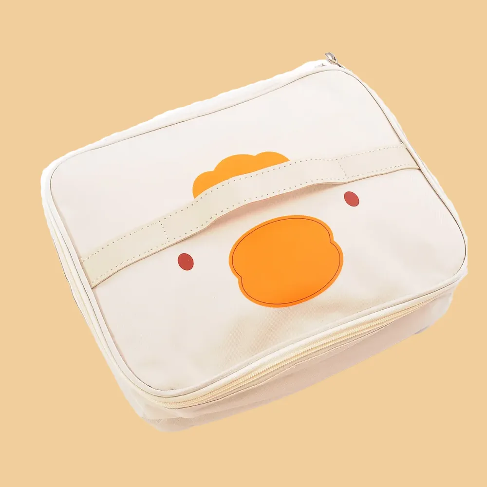 Duck theme lunch bag.