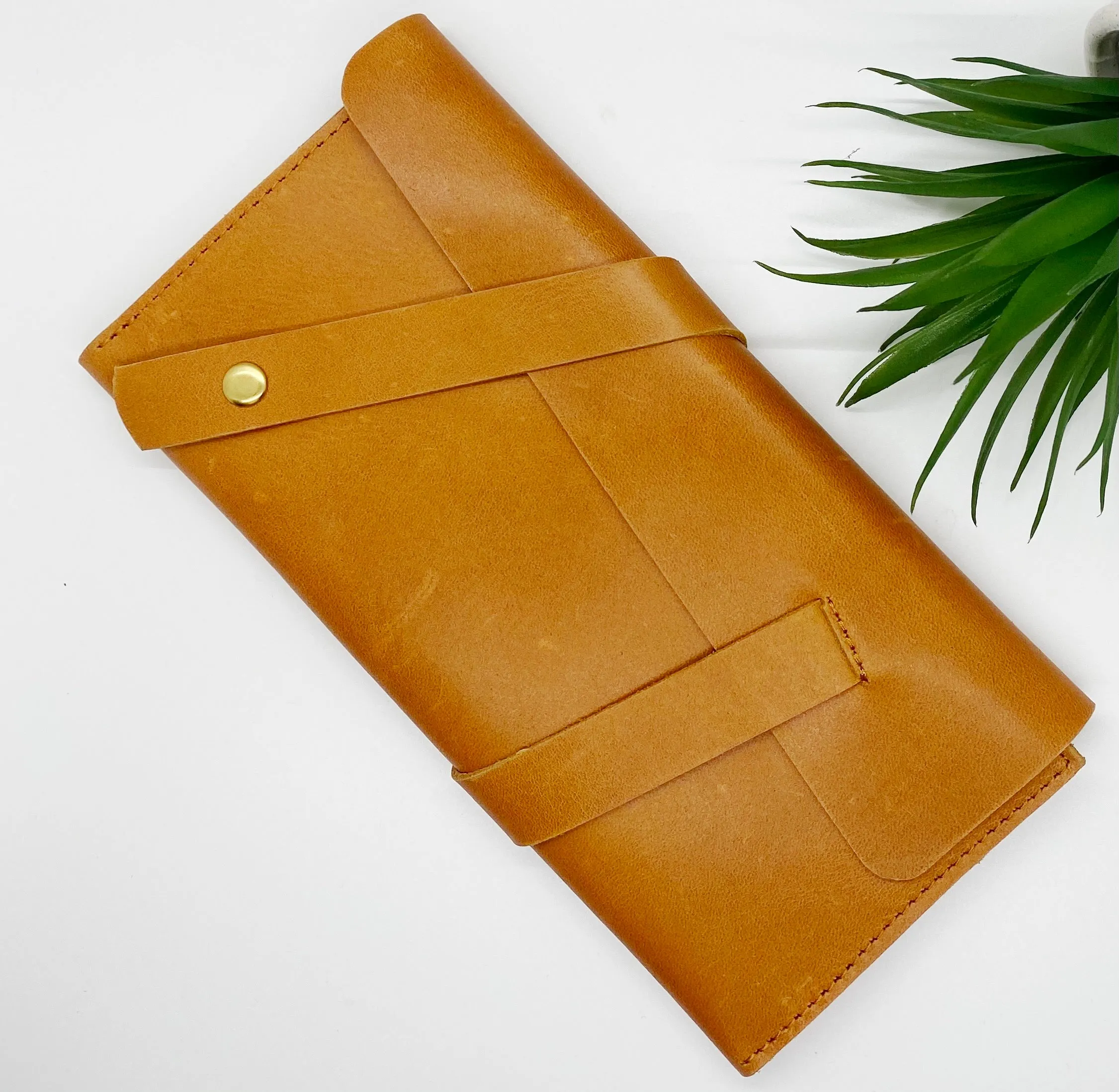 Enat wallet: Rust Brown