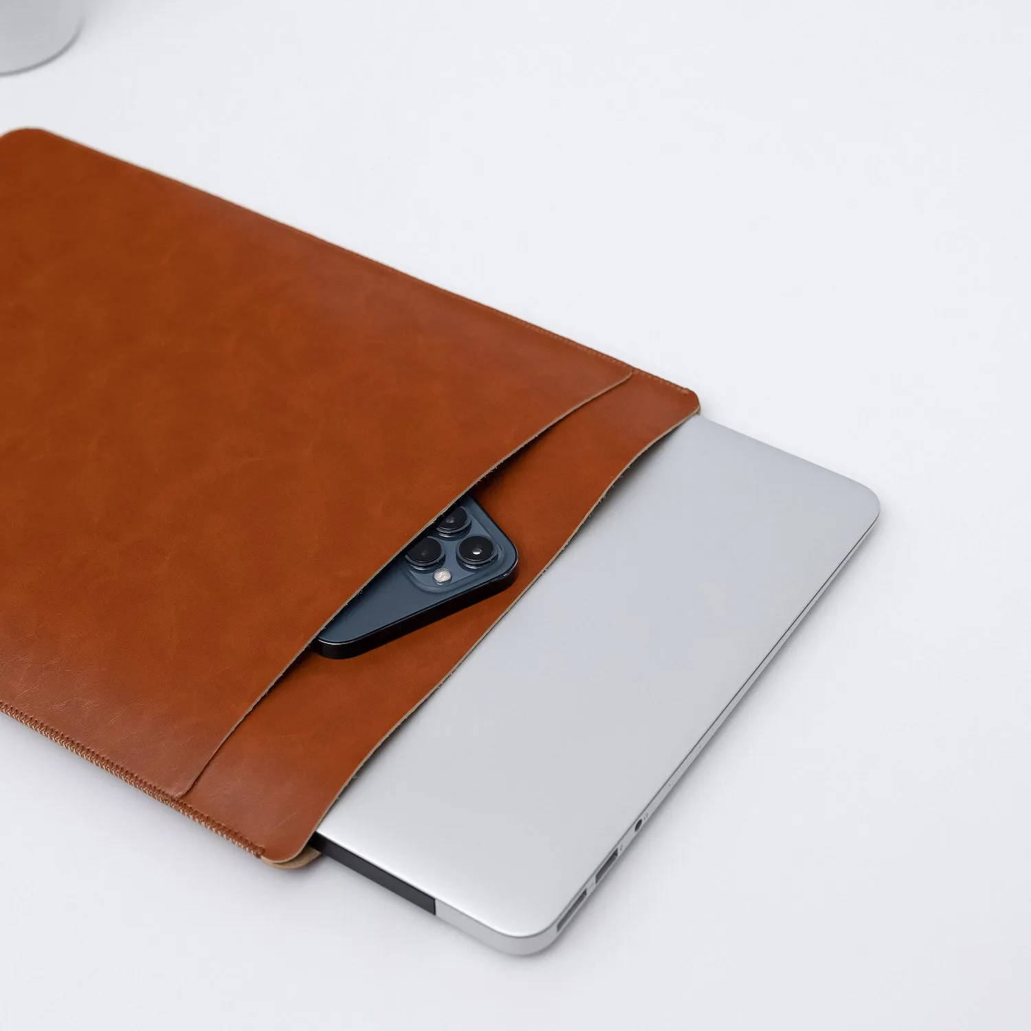 GKU Macbook Sleeve - EziCarry