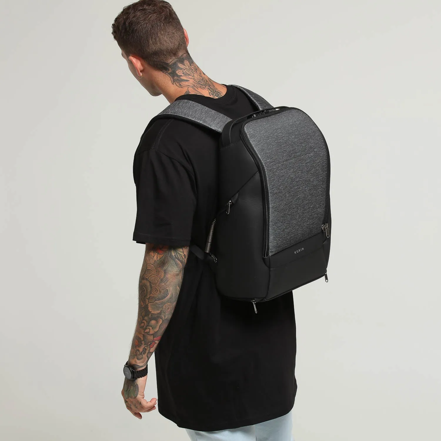 Korin Flexpack Pro Backpack Charcoal/Black