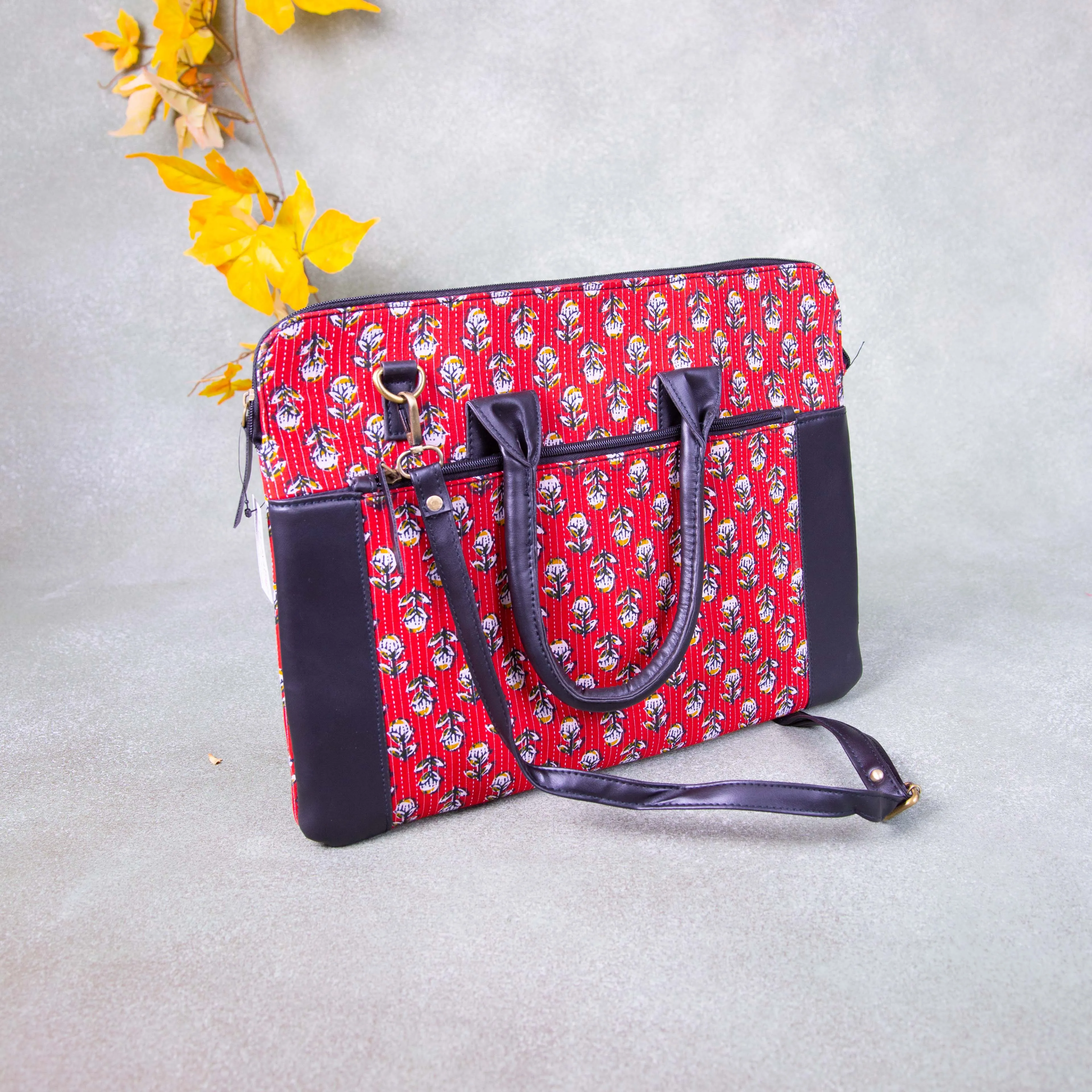 Laptop Sleeve Red Colour Flower Design.