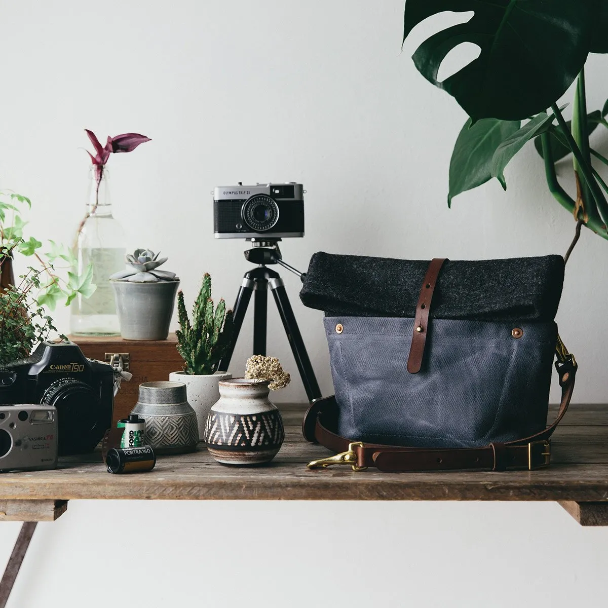 Roam Camera Bag Slate