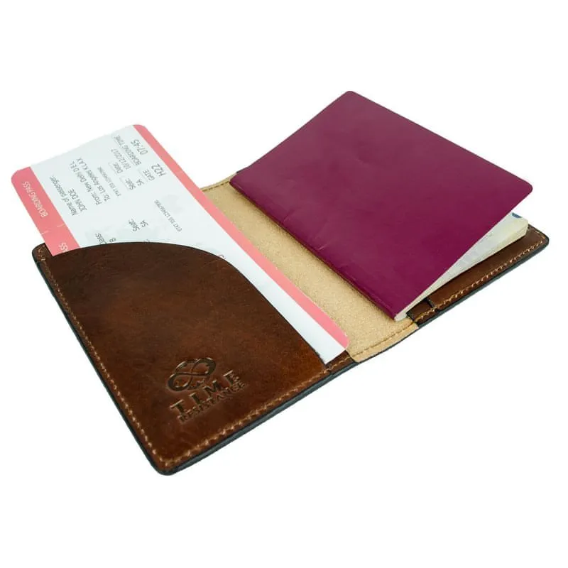 Small Full Grain Italian Leather Passport Holder - Gulliver's Travels