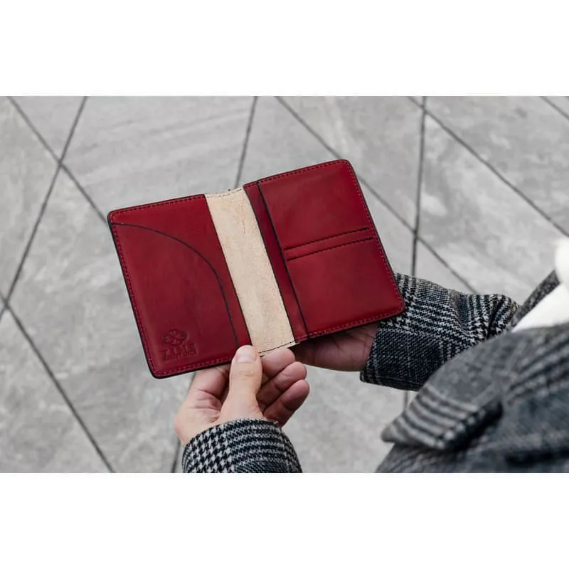 Small Full Grain Italian Leather Passport Holder - Gulliver's Travels