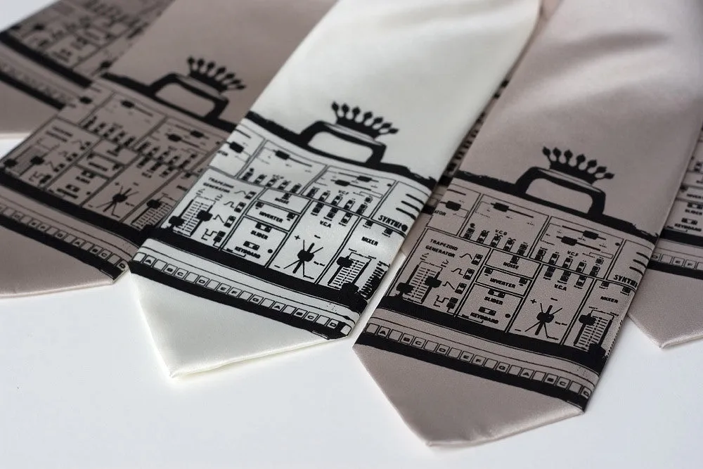 Synthi Silk Necktie