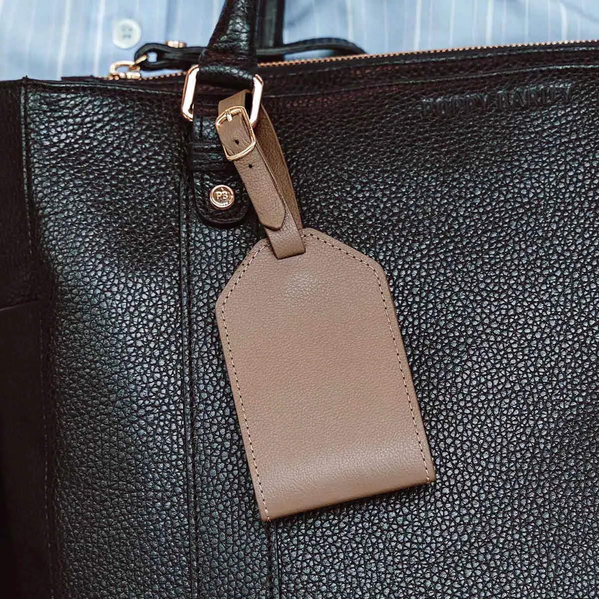 The Slim Luggage Tag Biscotti