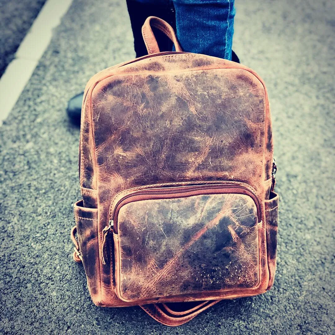 Venator Distressed Leather A4 Backpack#UM06